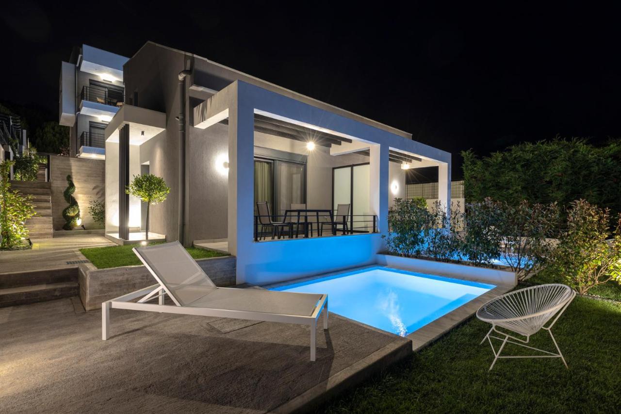 Cove Suites Nea Iraklitsa Exteriér fotografie