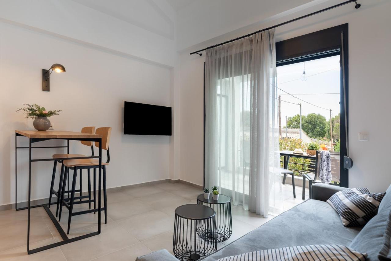 Cove Suites Nea Iraklitsa Exteriér fotografie
