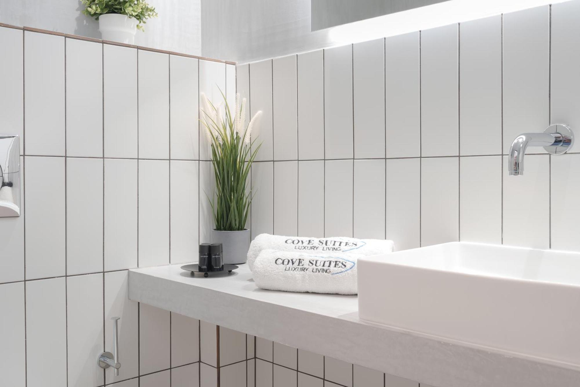 Cove Suites Nea Iraklitsa Exteriér fotografie